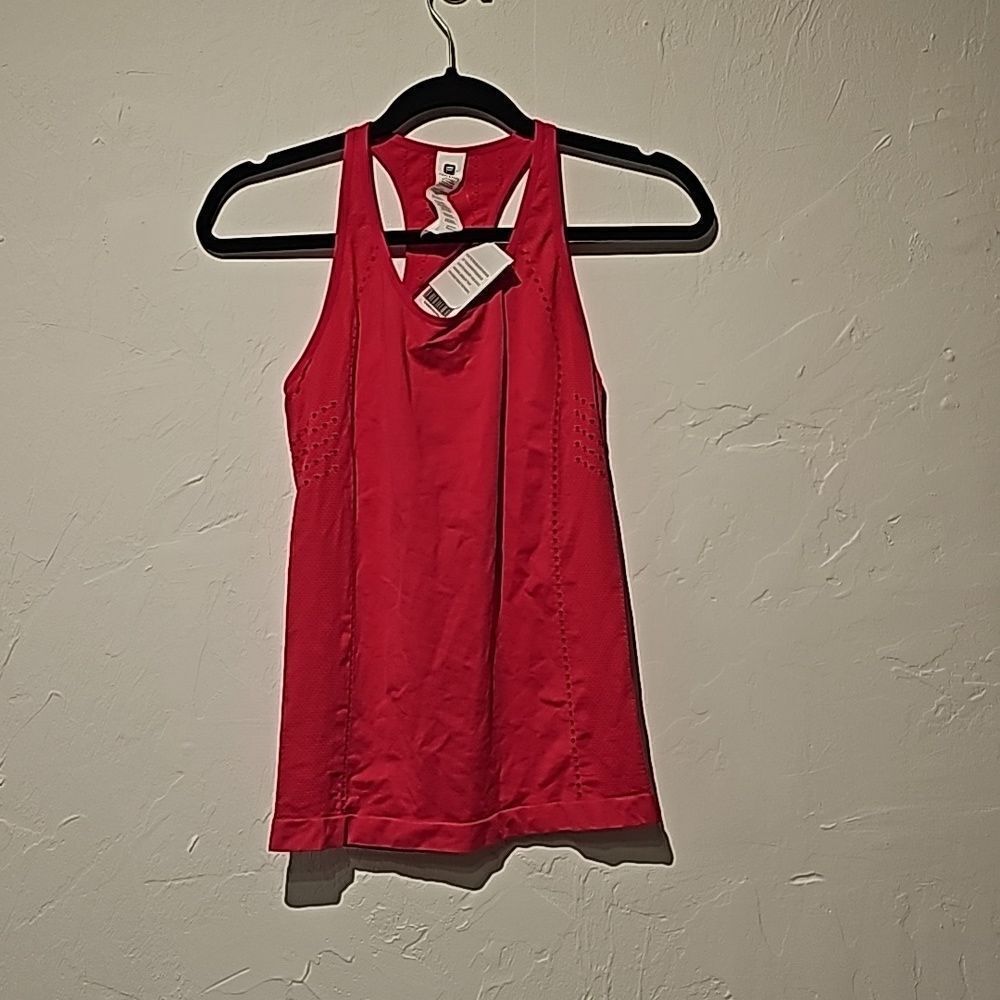 Fabletics Delta Tank - NWT - Picture 3 of 5